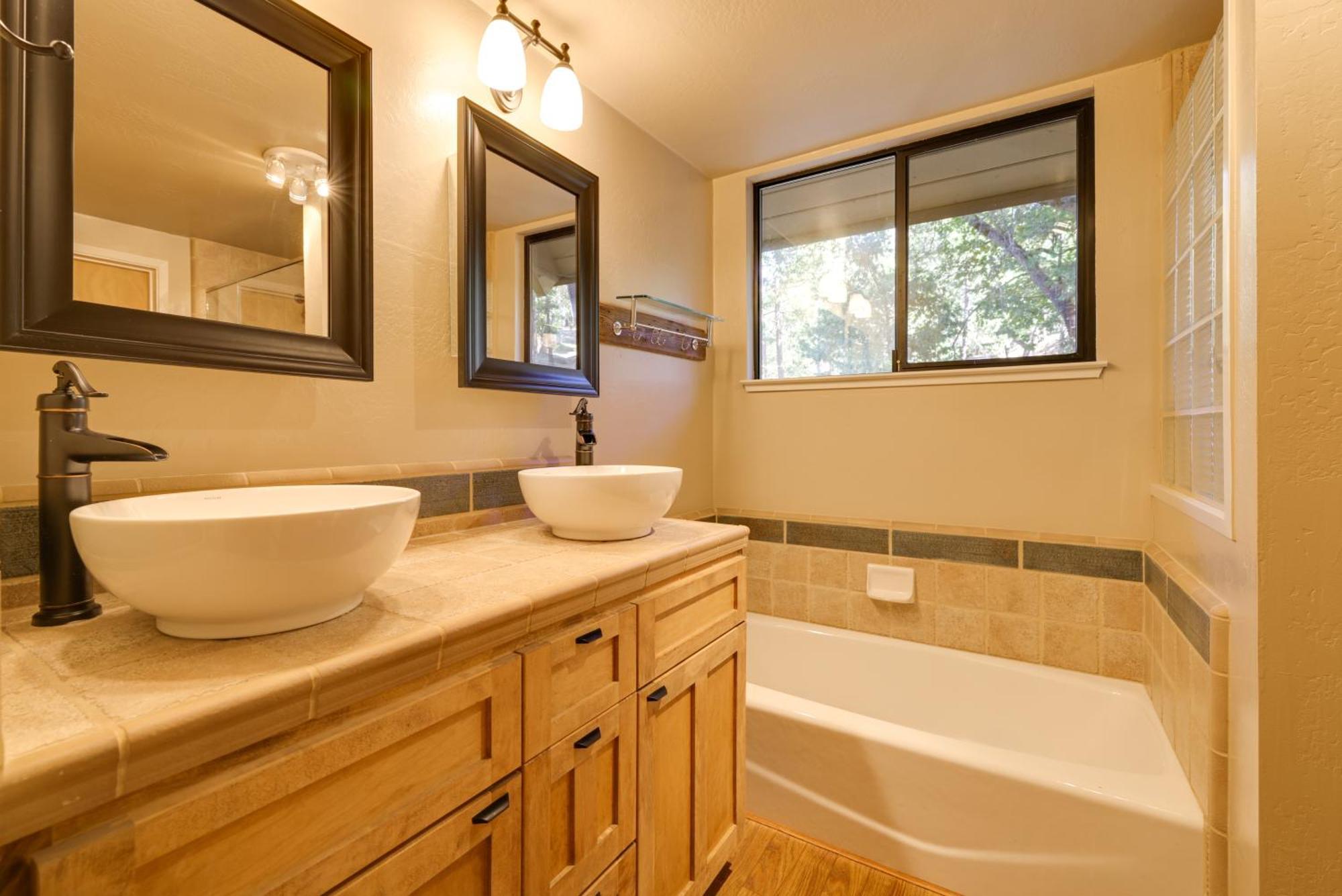 Spacious Groveland Cabin With Wraparound Deck! Luaran gambar